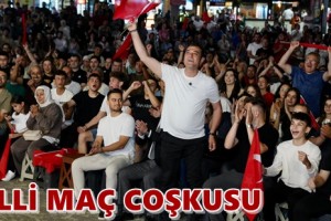 Atatürk Meydanı’nda Dev Ekran Kuruldu